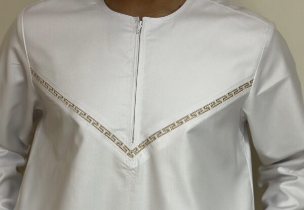 omani thobe white